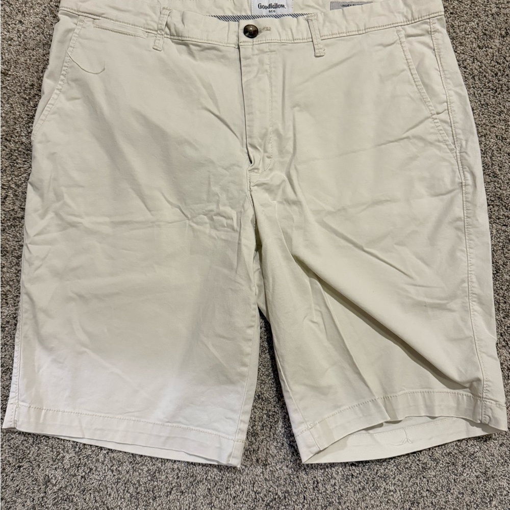 Goodfellow & Co Men's Tan Flat Front Shorts